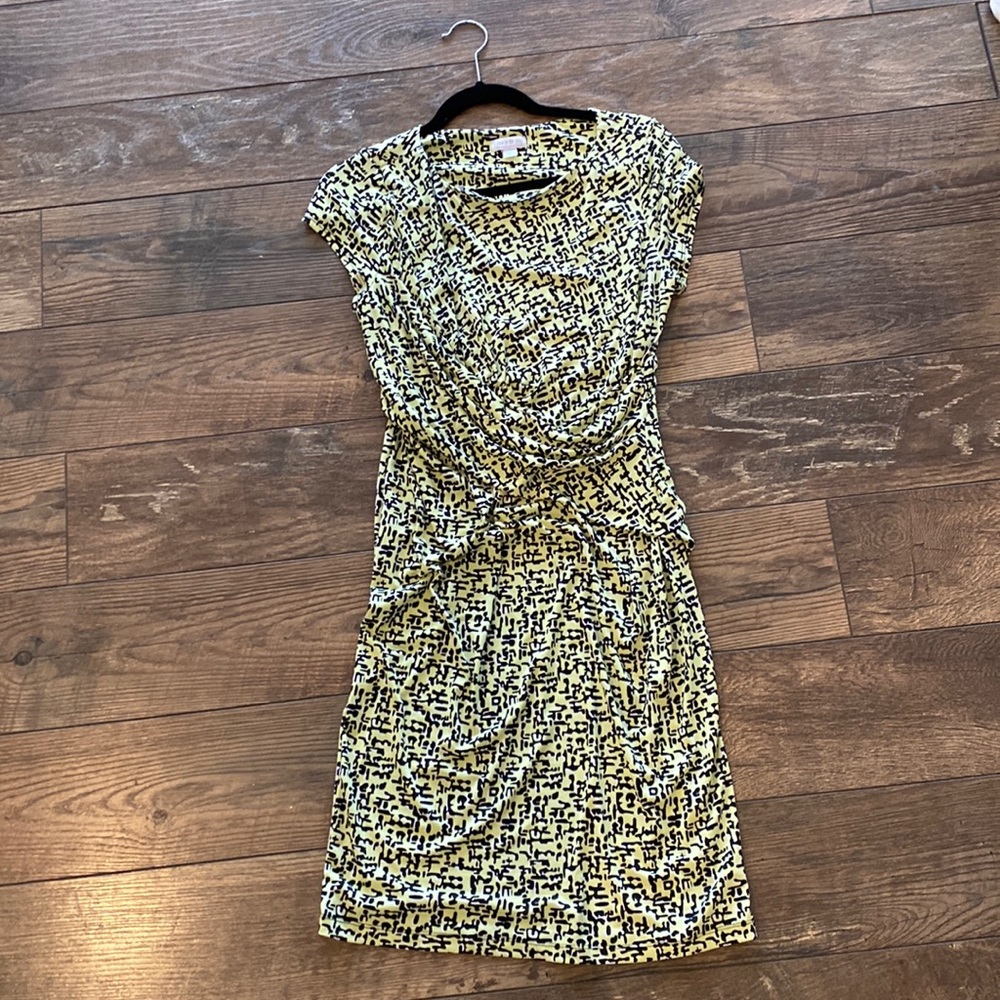 A Pea in the Pod Maternity Chartreuse and Black Dress